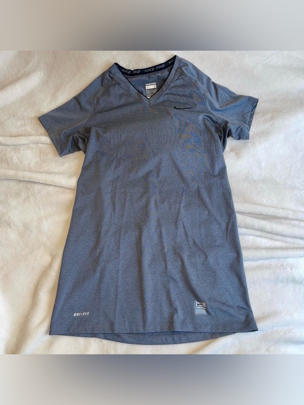 Nike Women Small Steel Blue Carbon Gray V Neck Pro Combat Workout Top 363839-091